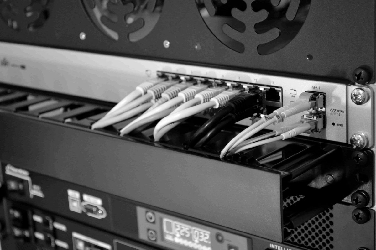 Netzwerkkomponenten, Switches und Verkabelung